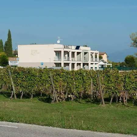 Turistica Il Vigneto Lejlighed Peschiera del Garda